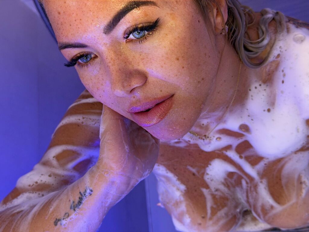 Anelise LiveJasmin camgirl