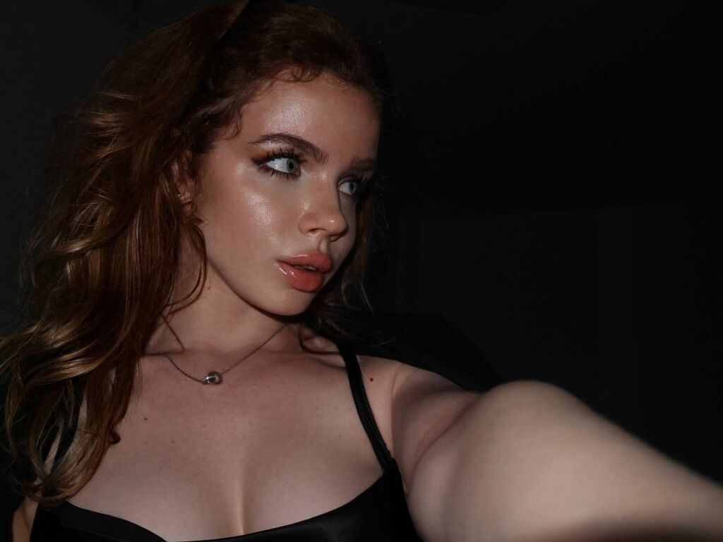 AsellaStars LiveJasmin camgirl