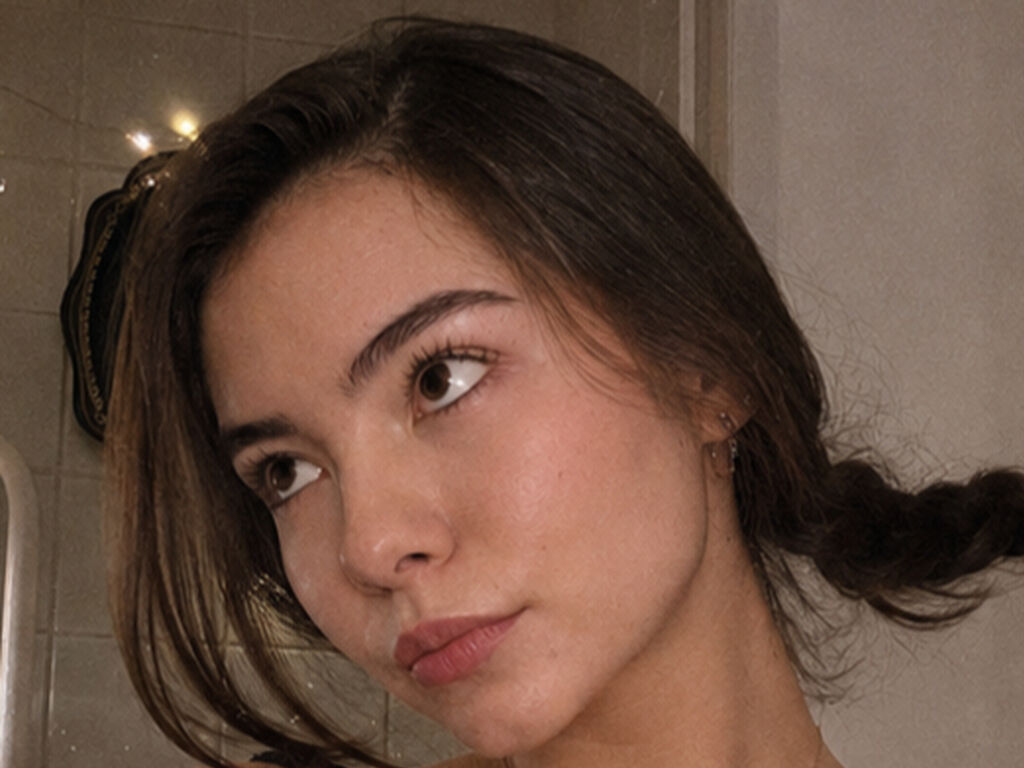 ElleStarling LiveJasmin camgirl