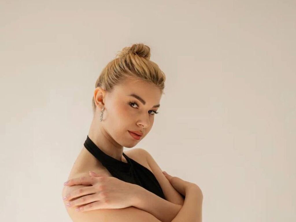 EnaSha LiveJasmin camgirl