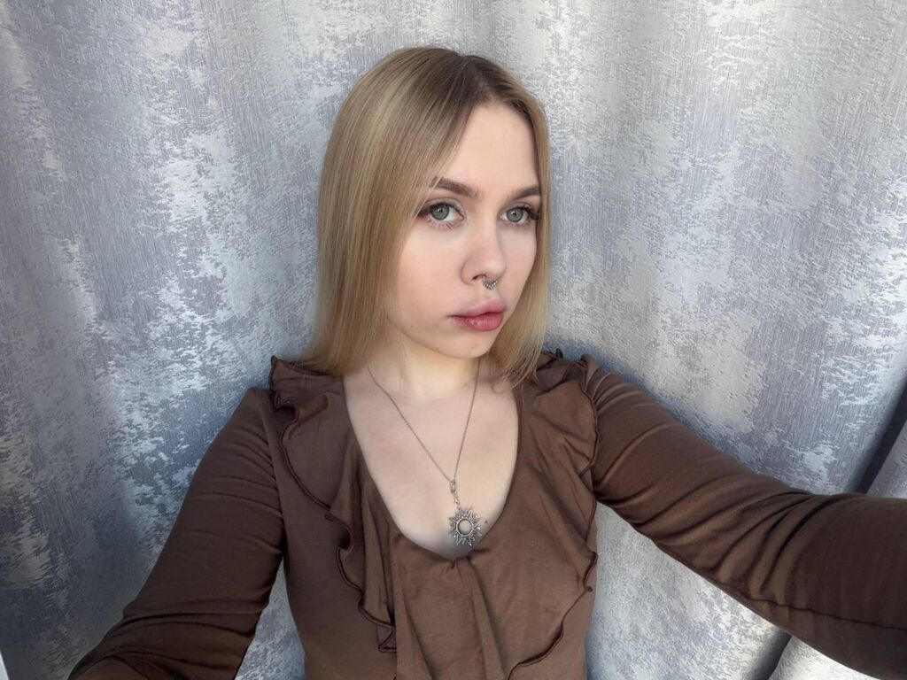 LilianaCross LiveJasmin camgirl
