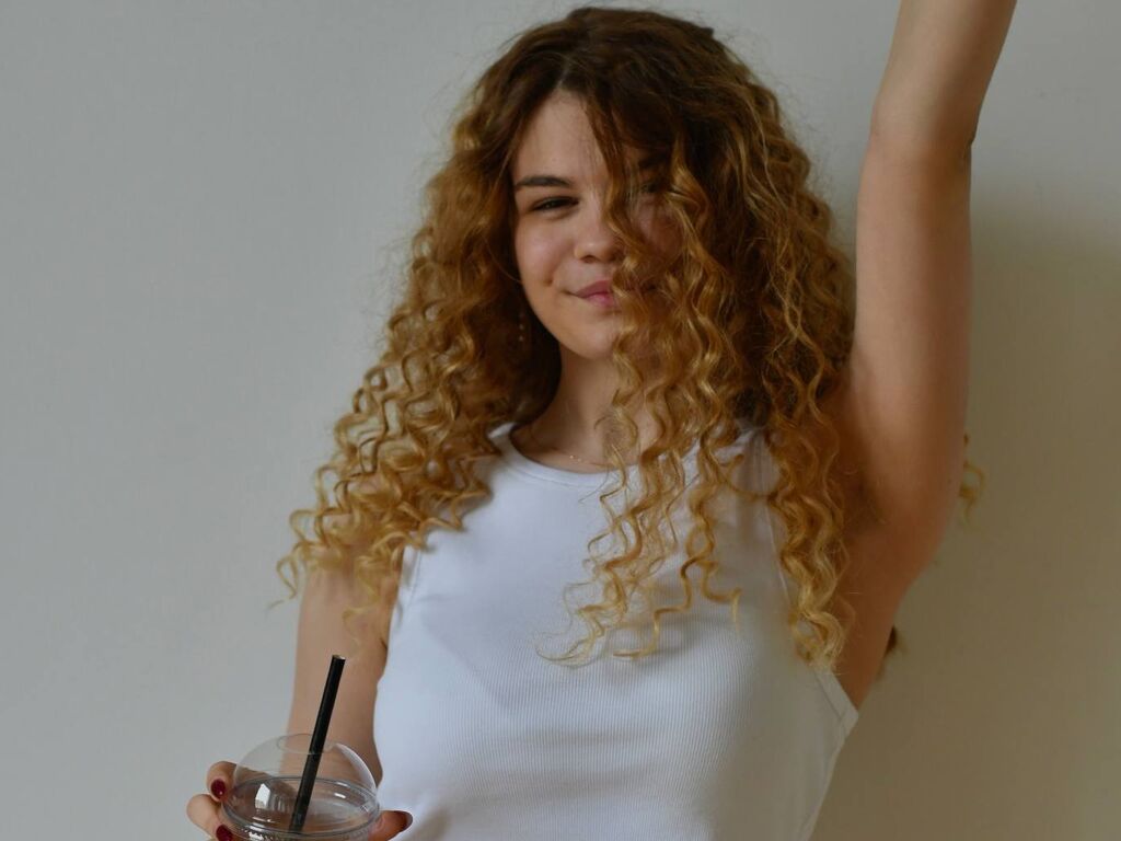 PamelaChiarelli LiveJasmin camgirl